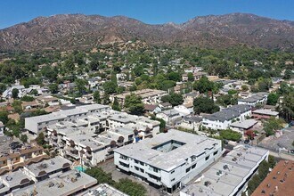 10205 Pinewood Ave in Los Angeles, CA - Building Photo - Building Photo