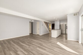 8558 E Indian School Rd in Scottsdale, AZ - Building Photo - Building Photo