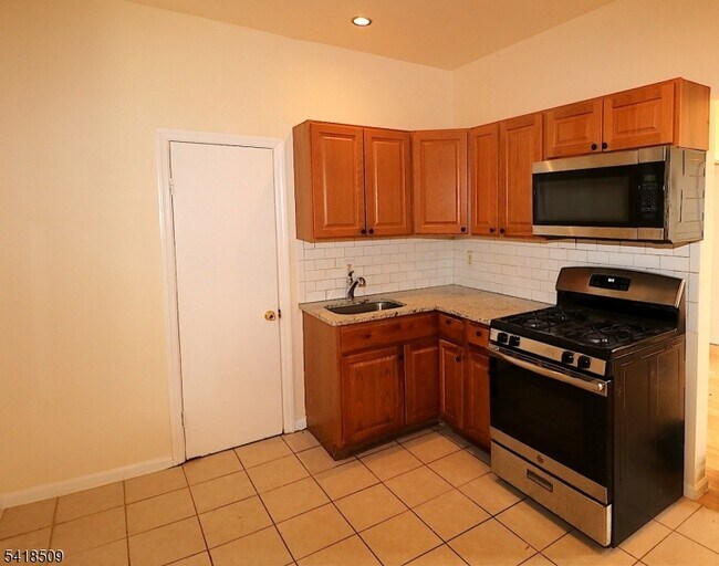 59 Brenner St in Newark, NJ - Building Photo - Building Photo