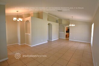 10544 Egret Haven Ln in Riverview, FL - Foto de edificio - Building Photo