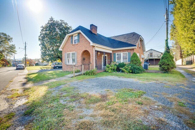 712 Haynes St in Bristol, TN - Building Photo - Building Photo