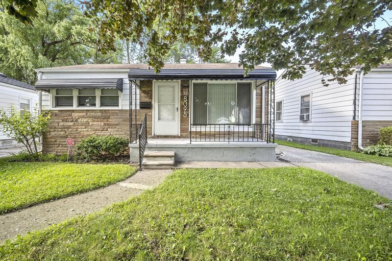 8095 Prospect Ave in Warren, MI - Foto de edificio