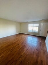 1202 Wordsworth Ct in Harrisonburg, VA - Foto de edificio - Building Photo