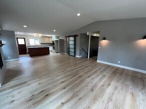 61151 Parrell Rd in Bend, OR - Building Photo - Building Photo