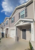 5893 Tyndall Pkwy in Panama City, FL - Building Photo