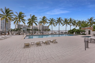 20 Island Ave, Unit 21 in Miami Beach, FL - Foto de edificio - Building Photo