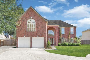 1630 Trail Oaks Ct in Houston, TX - Building Photo