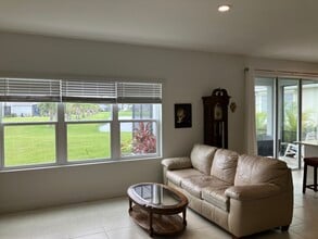 9912 Crystal Isles Cir in Sarasota, FL - Building Photo - Building Photo