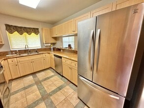 644 Meakanu Ln in Wailuku, HI - Building Photo - Building Photo