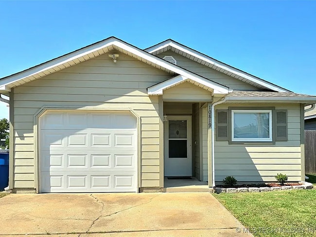 10819 E 14th Ct