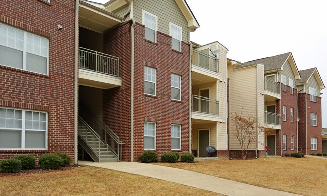 Glenbrook at Oxmoor Valley in Birmingham, AL - Foto de edificio - Building Photo