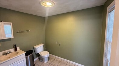 108 Phenix Ave in Cranston, RI - Building Photo - Building Photo