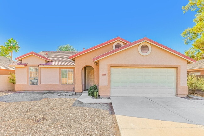 property at 1623 E Oakland St