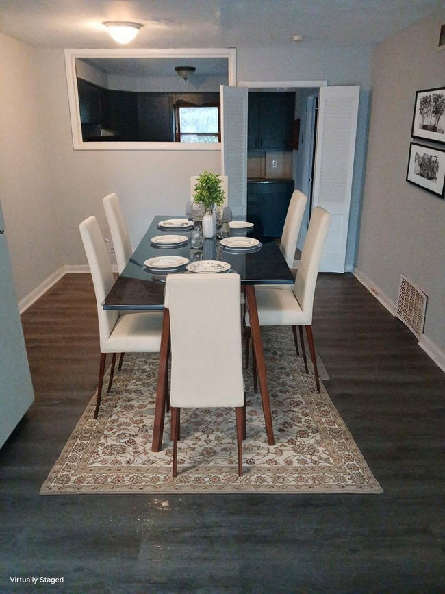 2113 Church Ln in Philadelphia, PA - Foto de edificio - Building Photo