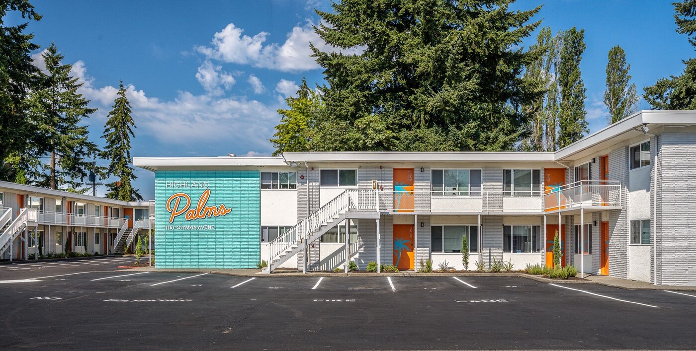 Highland Palms in Renton, WA - Foto de edificio