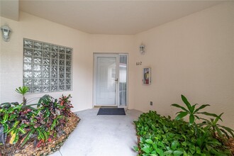 620 Lalique Cir in Naples, FL - Building Photo - Building Photo