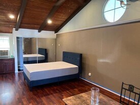 1652 Town Club Dr in San Jose, CA - Building Photo