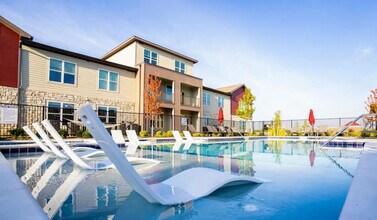 Apex at Perry Crossing in Plainfield, IN - Building Photo - Building Photo