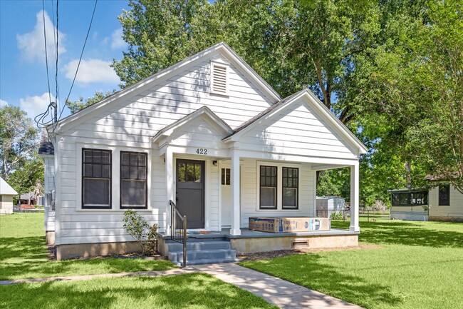 property at 422 Silliman St