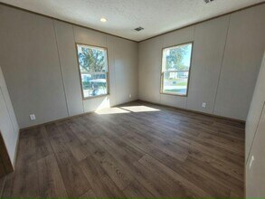 1400 Banana Rd in Lakeland, FL - Building Photo - Building Photo