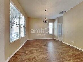 8354 Moccasin Trail Dr in Riverview, FL - Building Photo - Building Photo