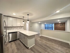 1225 N LaSalle St in Chicago, IL - Foto de edificio - Building Photo