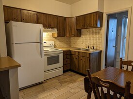 528 S Kentucky Ave, Unit C up front