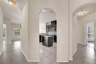 117 Mount Olive Ave in McKinney, TX - Foto de edificio - Building Photo