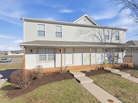 2413 Northampton Dr in Columbia, MO - Building Photo