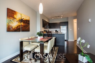 10152-1104 104 St NW in Edmonton, AB - Building Photo - Building Photo