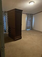 137 Powell Rd in Hohenwald, TN - Building Photo - Building Photo