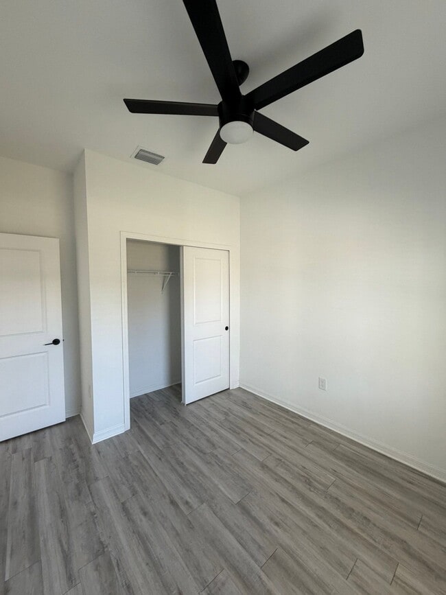 1145 Edgerton Ave in Lehigh Acres, FL - Building Photo - Building Photo