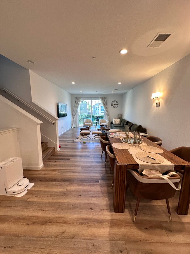 6216 Diamond Way