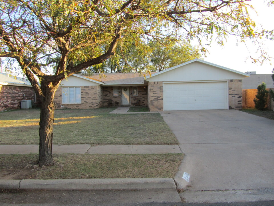 5109 55th St in Lubbock, TX - Building Photo