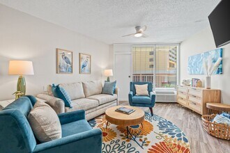 7000 N Ocean Blvd in Myrtle Beach, SC - Foto de edificio - Building Photo