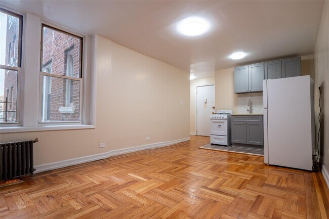34-58-58 90th St in Queens, NY - Building Photo - Building Photo