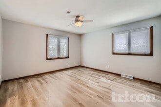 19955 Chili Ave W in Farmington, MN - Building Photo - Building Photo