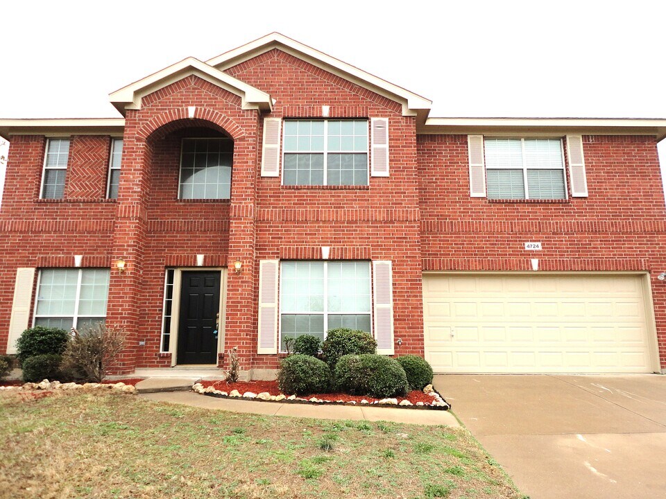 4724 Ocean Dr in Fort Worth, TX - Building Photo
