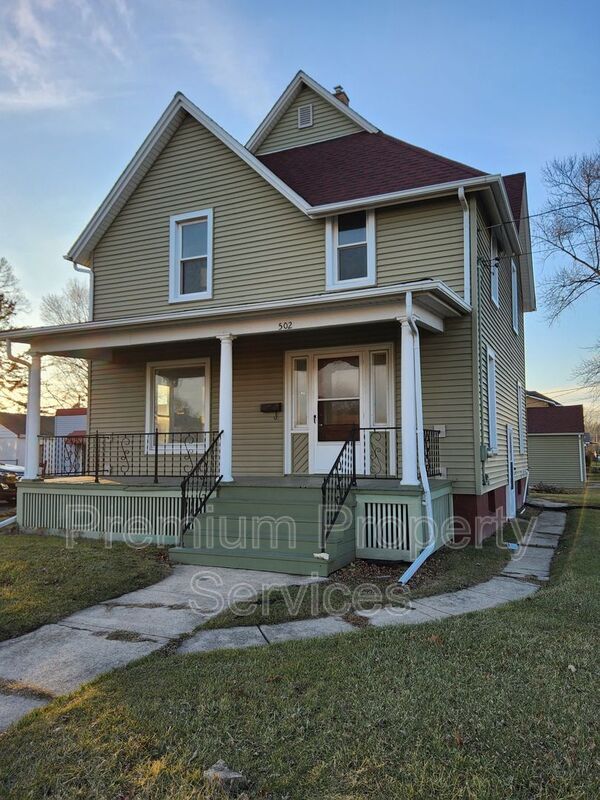 property at 502 Blackhawk Blvd