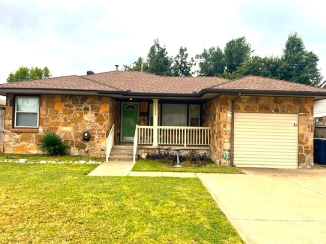 property at 2816 Orlando Rd