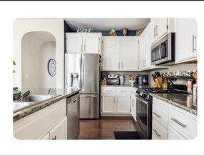 2344 Canyon Creek Trail in Olivehurst, CA - Foto de edificio - Building Photo