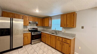 724 N Lincoln St in Kissimmee, FL - Building Photo - Building Photo