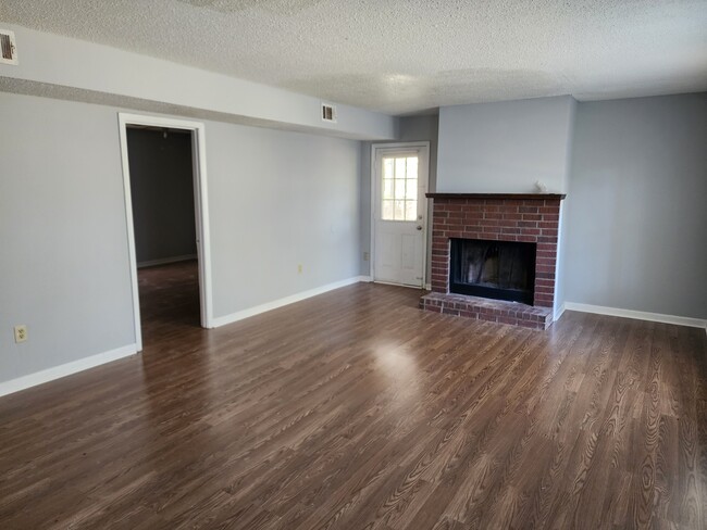 property at 132 Pinehurst Ct