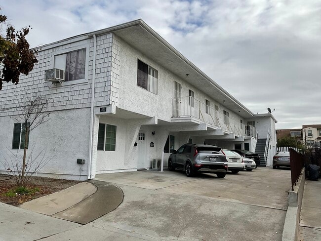 1870 Temple Ave, Unit A