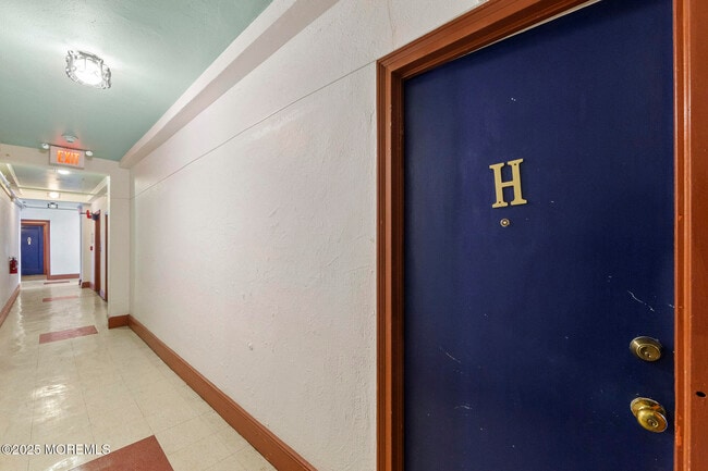 400 Deal Lake Dr in Asbury Park, NJ - Building Photo - Building Photo