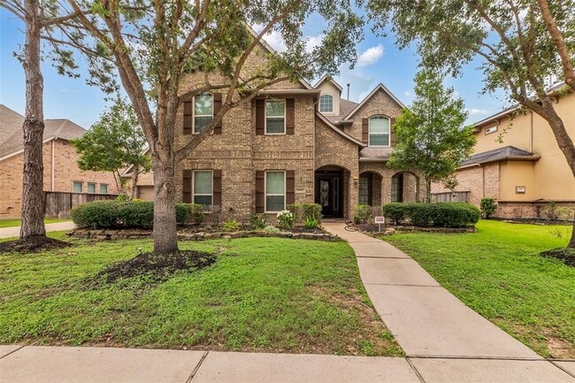 10314 Radcliff Lake Dr