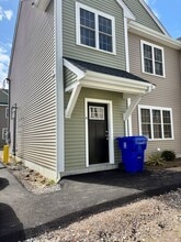 25 Johnson St in Taunton, MA - Building Photo - Building Photo