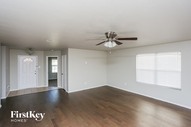 10460 Winding Passage Way in Fort Worth, TX - Building Photo - Building Photo