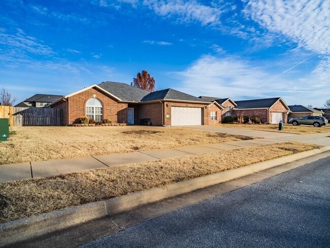 2304 SW 19th St in Bentonville, AR - Building Photo - Building Photo