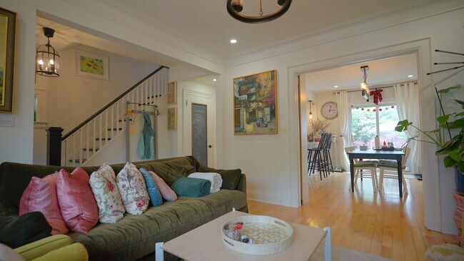 581 Soudan Ave in Toronto, ON - Building Photo - Building Photo